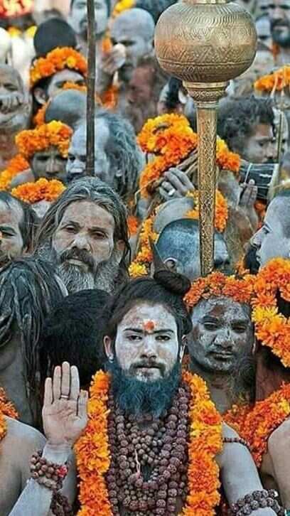 महाकुंभ में आने वाले तीर्थ यात्रियों को प्रयागराज के मुख्य स्थानों पर जरूर जाना चाहिए.