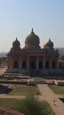 अगर आप भी ऐतिहासिक स्थलों और विरासतों को जानने की रूचि रखते है, प्रयागराज से कुछ ही घंटों की दूरी मौजूद इस ऐतिहासिक जगह पर आप घूमने जा सकते हैं