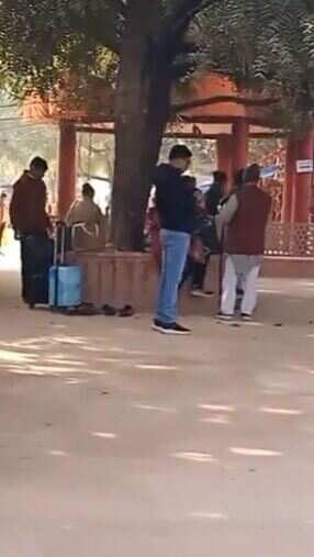 यहां पर आप फैमिली या दोस्तों के संग पिकनिक का भी प्लान कर सकते हैं. 