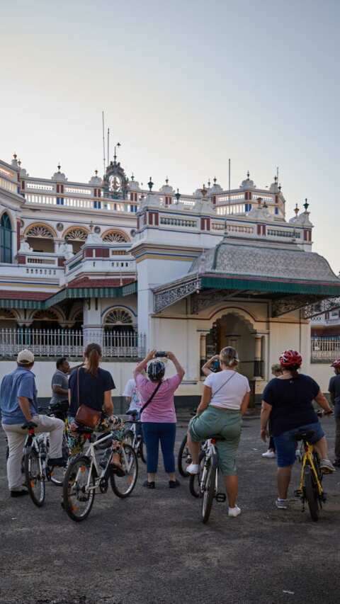 उन्नाव से केवल घंटे भर दूर यह शानदार शहर, पर्यटकों की लगी रहती है भीड़!
