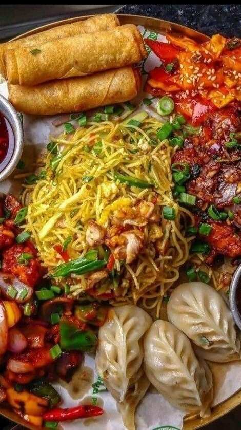 गोरखपुर जाएं तो इन स्वादिष्ट पकवानों को ट्राई करना न भूलें !