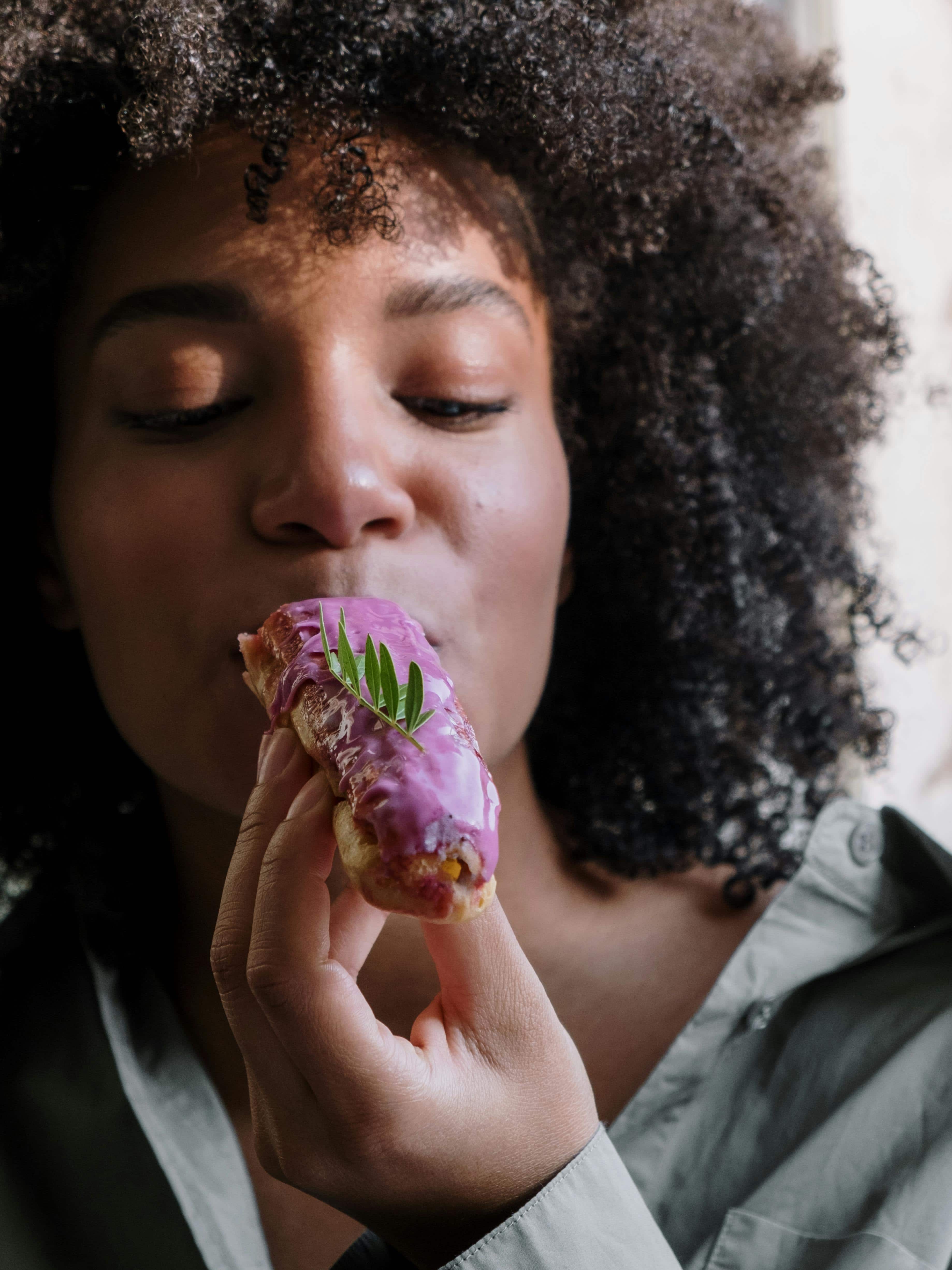 5 Foods to Satisfy Your Period Cravings