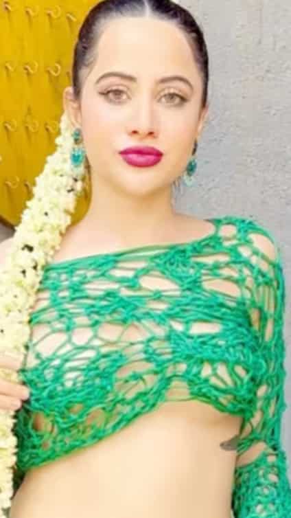 urfi javed green dress Urfi Javed Wear Green Dress With Wire Arrives At Olive Bar & Kitchen