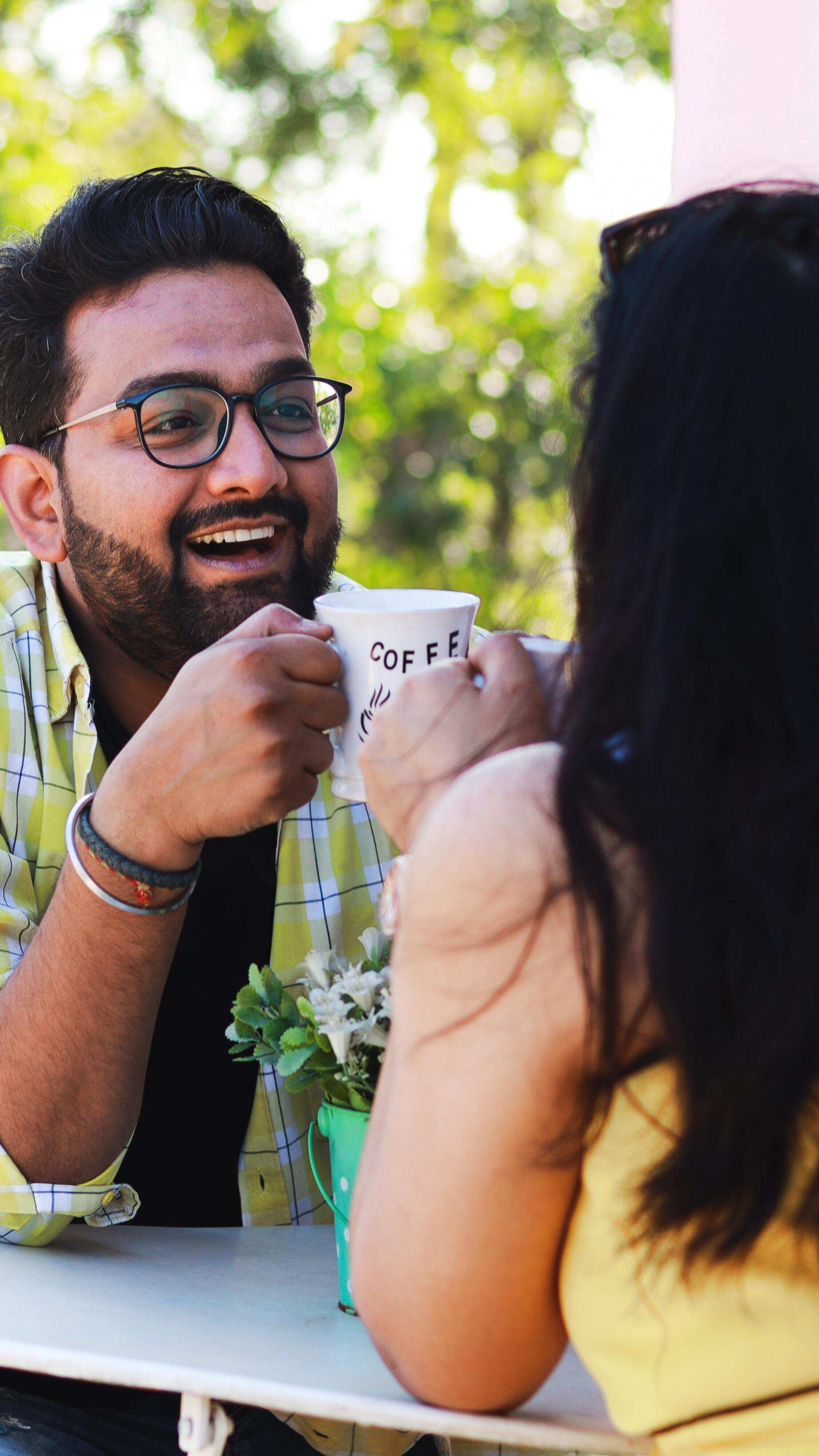 Five Green Flags To Look For On First Date