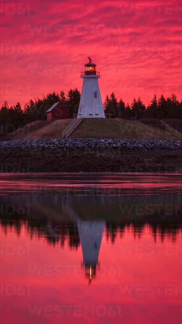 Over 1000 Wildfires Wreaking Havoc In Canada