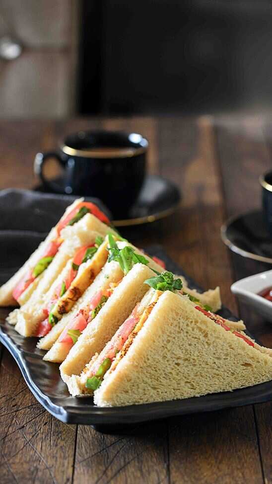 Diwali Special: Quick and Easy Bread Dishes in Under 10 Minutes

