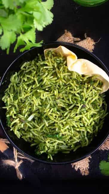 5 Easy Steps to Make Fibre and Iron-Rich Spinach Rice