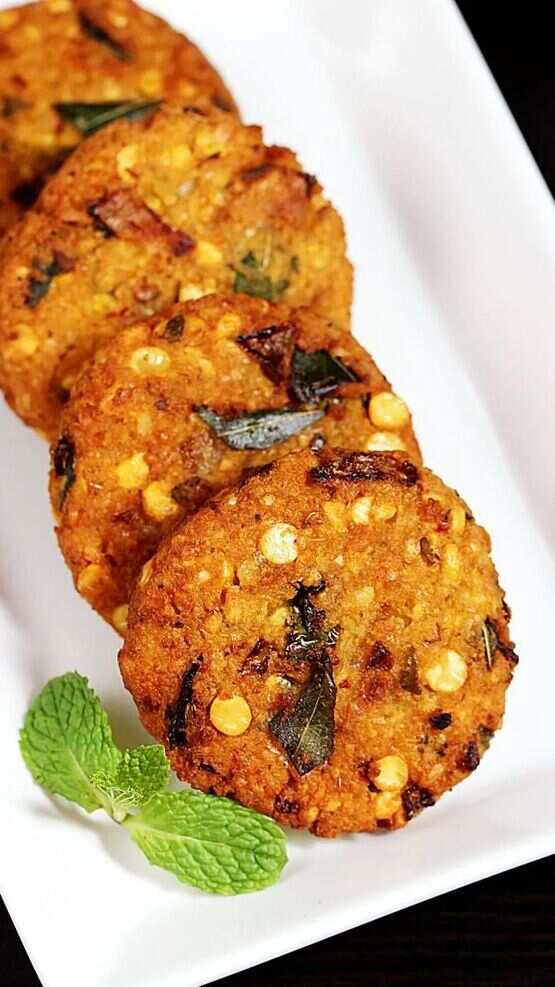 5 Steps to Make Chana Dal Vada
