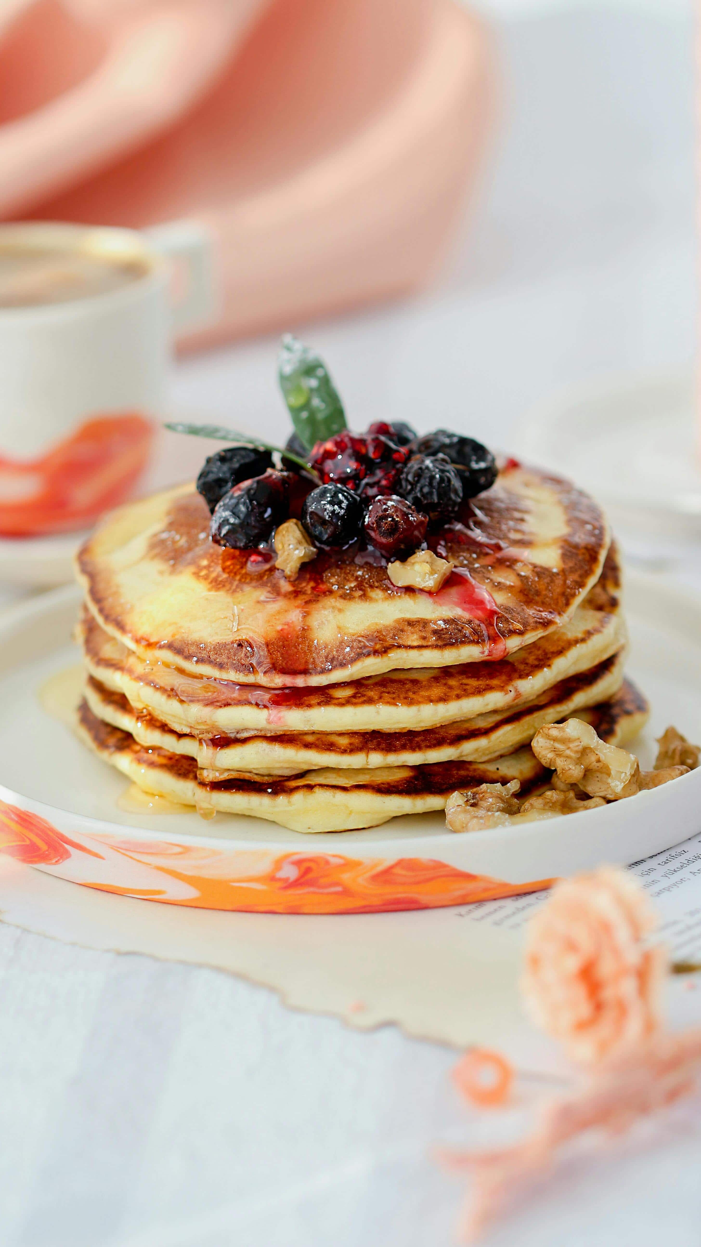 How to Make Vegan Pancakes in 10 Minutes