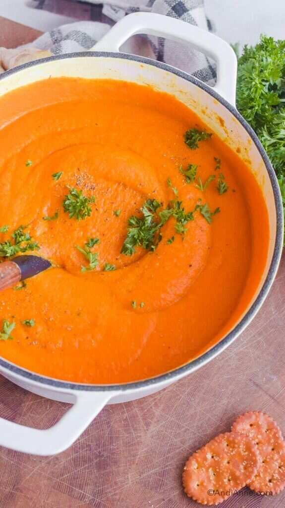 5 Easy Steps to Make Carrot and Almond Soup

