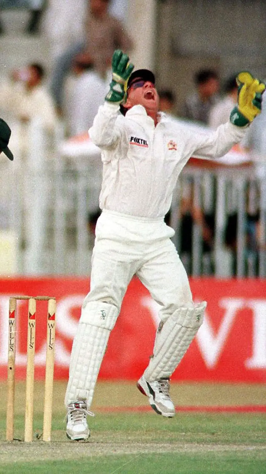 Players with Most Consecutive Tests At Home