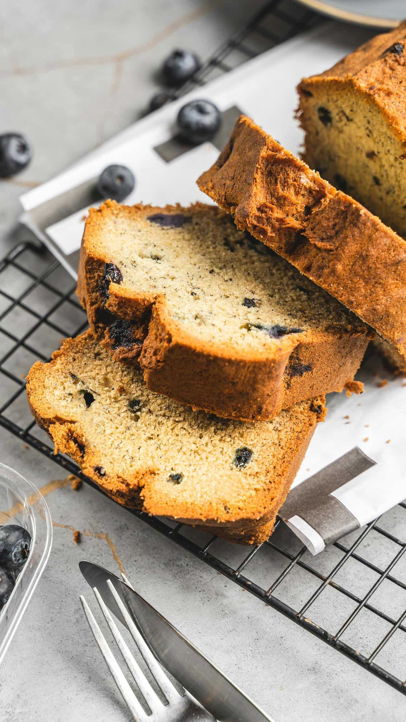 Easy Blueberry Loaf Cake Recipe in 5 Steps