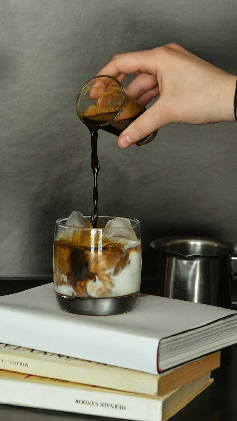 Black Coffee vs Milk Coffee Which is Healthier?