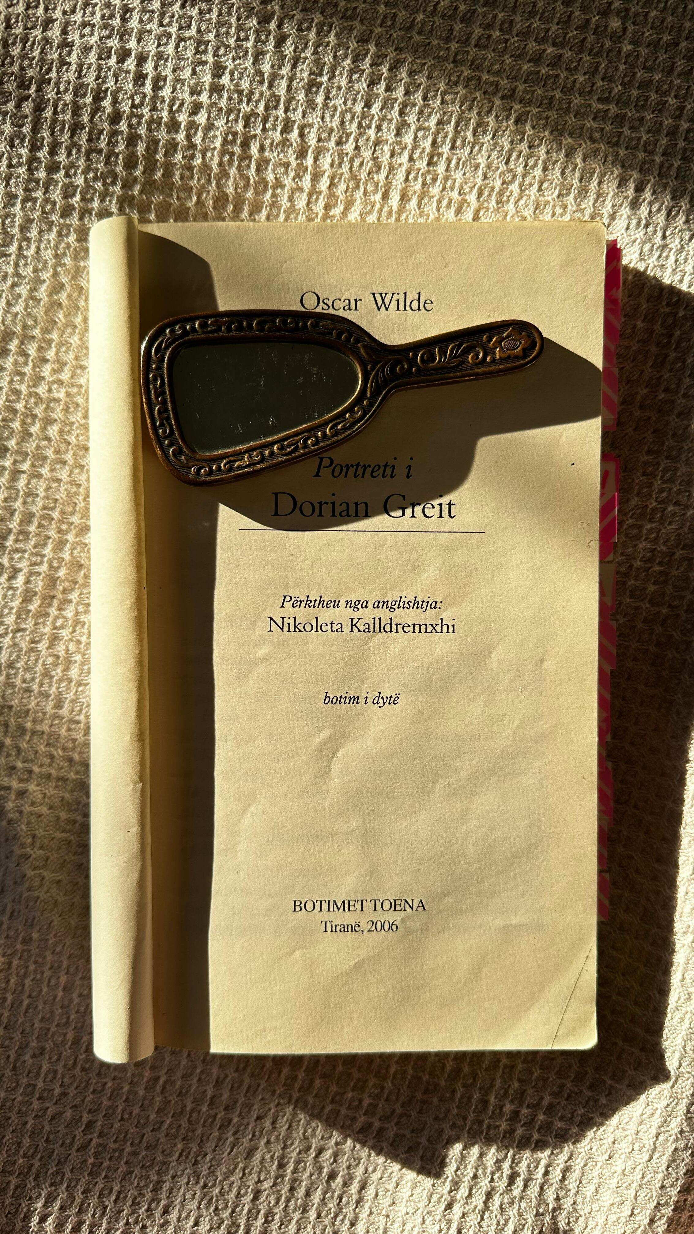 5 Best Quotes by Oscar Wilde
