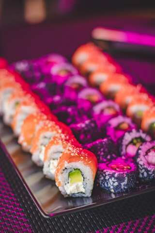 7 Must-Try Sushi Rolls 