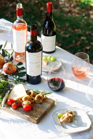 Reasons to Enjoy Red Wine in Winter 