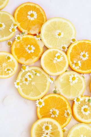 6 Beauty Benefits of Lemon 
