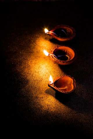 Don't Do These 5 Things On Diwali
