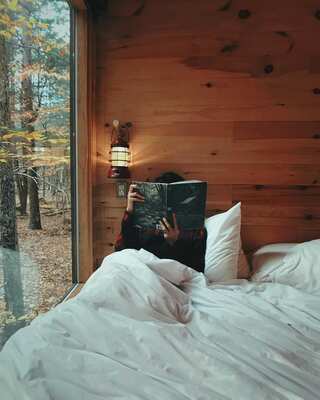 6 Books To Read On A Cosy Winter Night