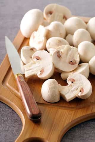 5 Types of Mushrooms & Their Health Benefits
