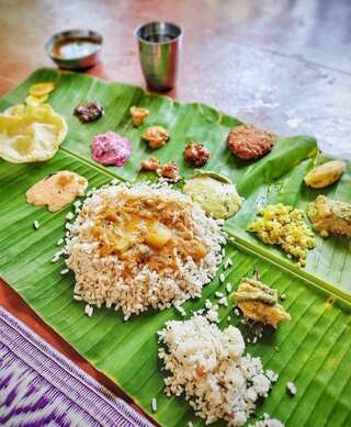 5 Benefits Of Eating Your Food On A Banana Leaf
