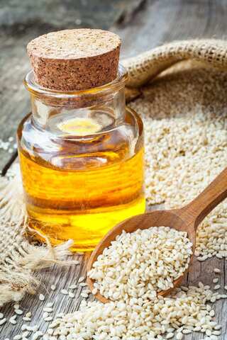 6 Magical Benefits of Sesame Oil for Skin
