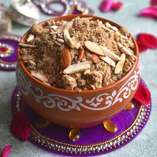 5 Health Benefits of Panjiri, a South Asian Sweet Made of Whole Wheat
