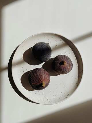 6 Benefits of Eating Figs in Winter 