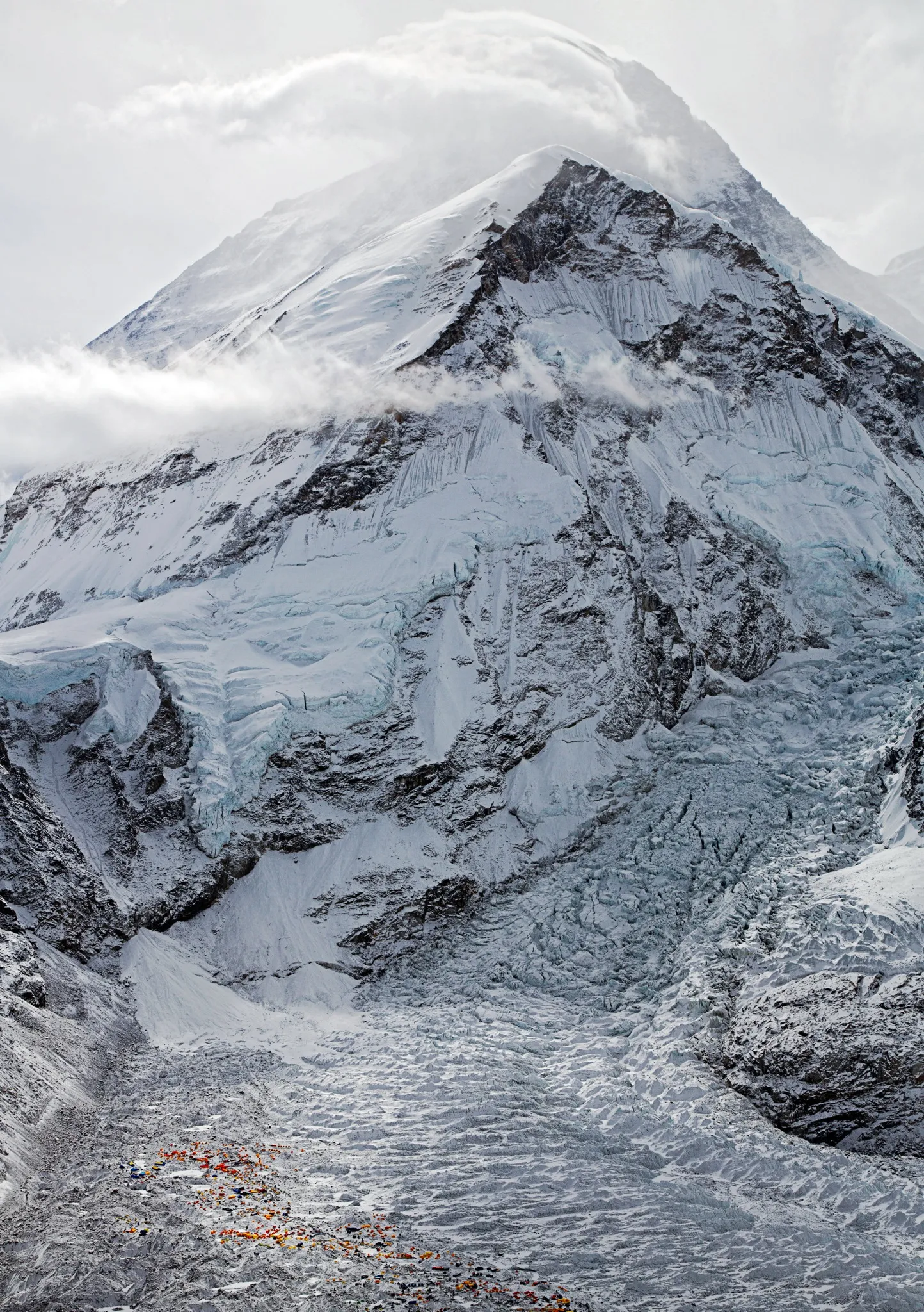 8 Interesting Facts About Mount Everest 
