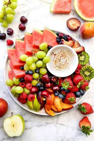 6 Winter Fruits That Are High In Sugar

