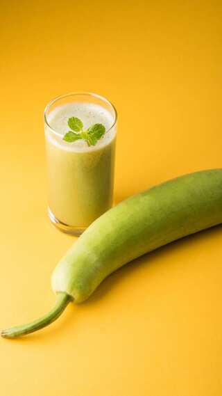 6 Amazing Health Benefits of Bottle Gourd Juice (Lauki)
