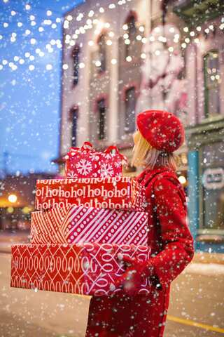 7 Tips for a Stress-Free Holiday Season This December