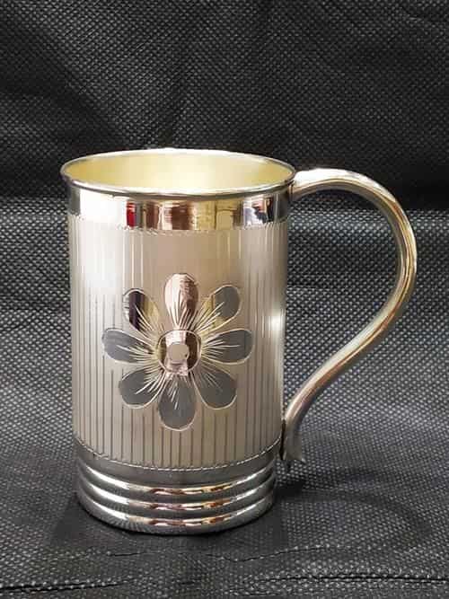 6 Health Benefits of Drinking Water From Silver Glass