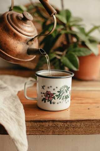 7 Best Teas to Help You Sleep Better

