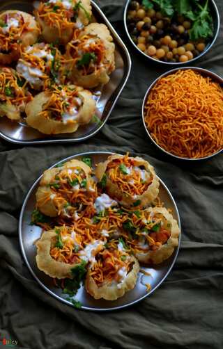 9 Best Street Foods 
From India 