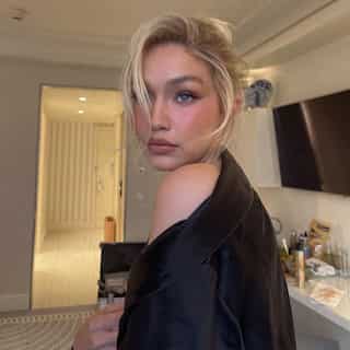 7 Looks from Gigi Hadid’s Casual Wardrobe