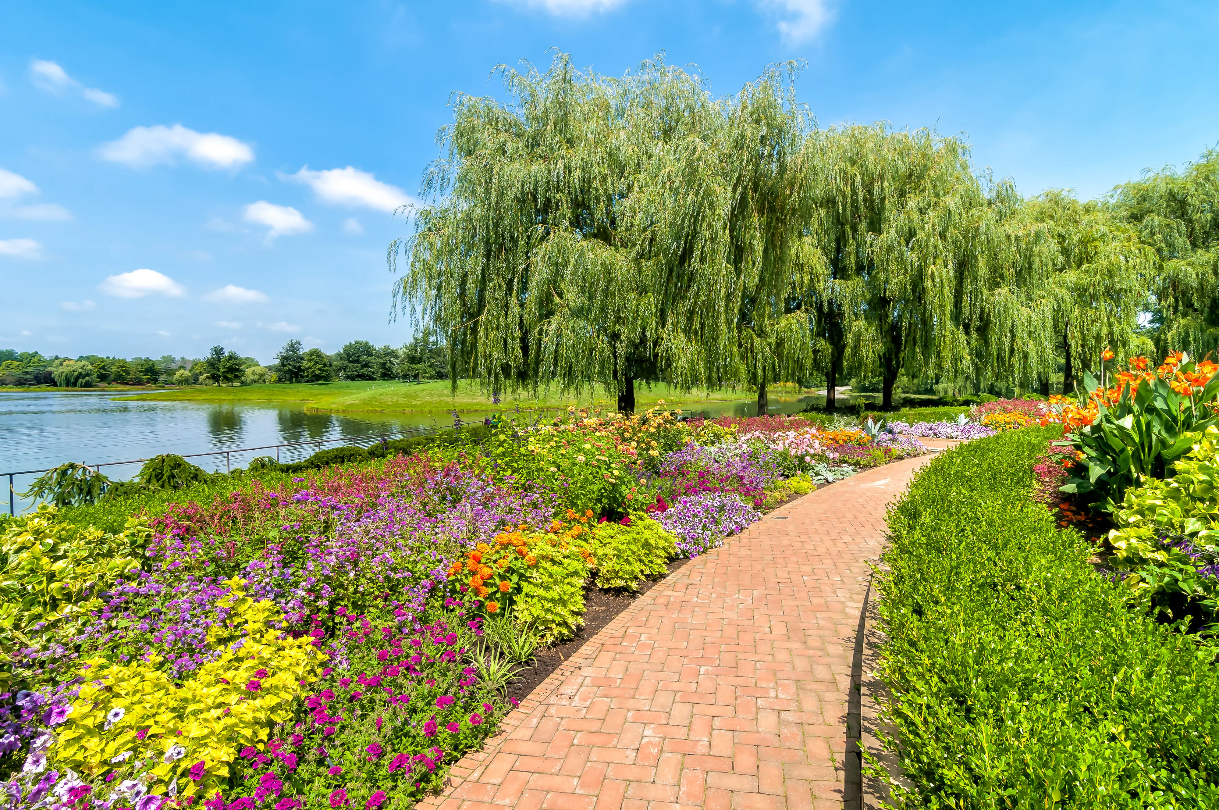 8 Famous Botanical Gardens in US
