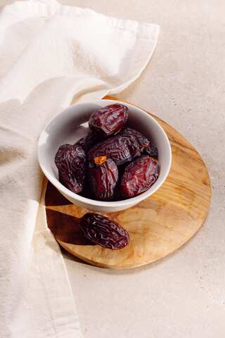 Guilt-Free Pleasure: How Dates Can Help You Lose Weight