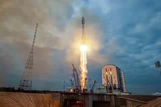 Russia’s Luna-25 Moon Lander Sends 1st Pictures From Space 