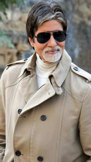 Bollywood Stars Who Landed In Financial Troubles