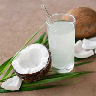 5 Benefits of Drinking Coconut Water