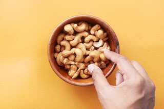 7 Remarkable Health Benefits of Cashews
