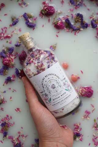 6 Magical Health Benefits of Salt Bath

