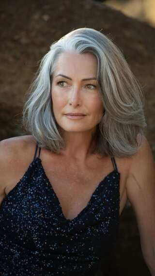 6 Superfoods To Delay Premature Greying of Hair