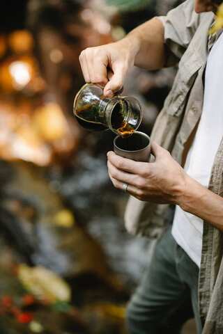 Caffeine Alternatives: 6 Energising Drinks for a Healthier Buzz