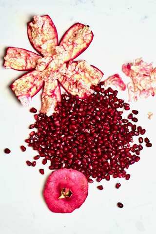 Surprising Health Benefits of Pomegranate Peels 

