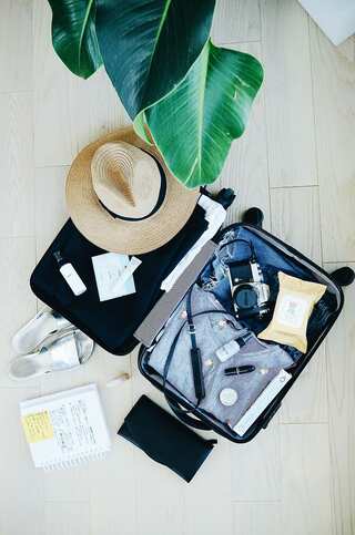 7 Best Tips to Avoid Overpacking Before Trips 