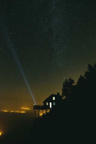 Gamma Ursae Minorids: When To Watch This Meteor Shower Peak?