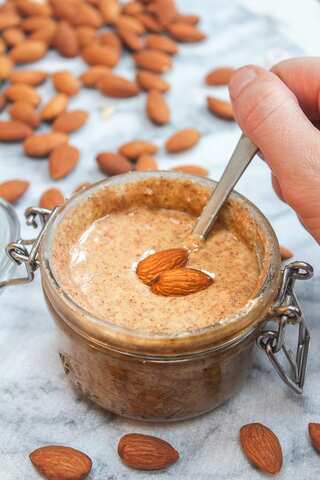 6 Amazing Benefits Of Almond Face Mask