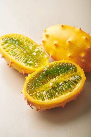 5 Health Benefits of Horned Melon (Kiwano)
